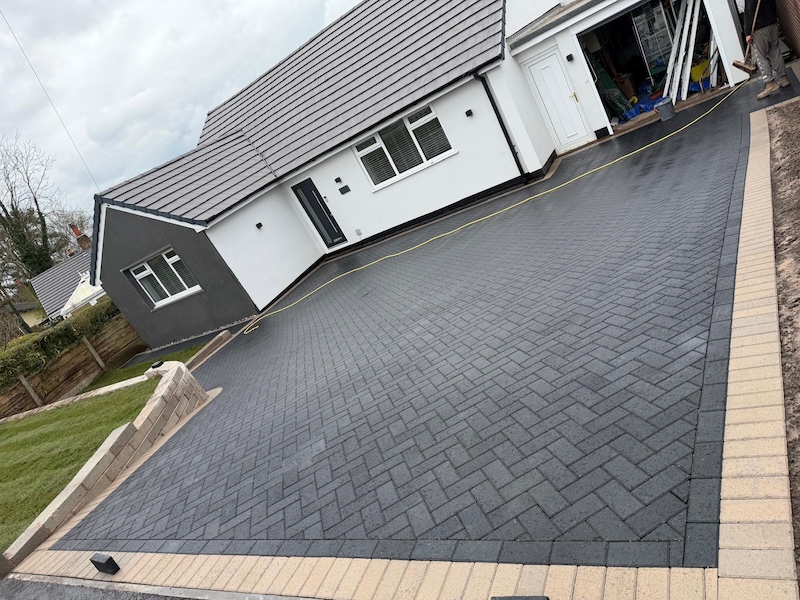 Tarmac Driveways project by Age Paving Ltd